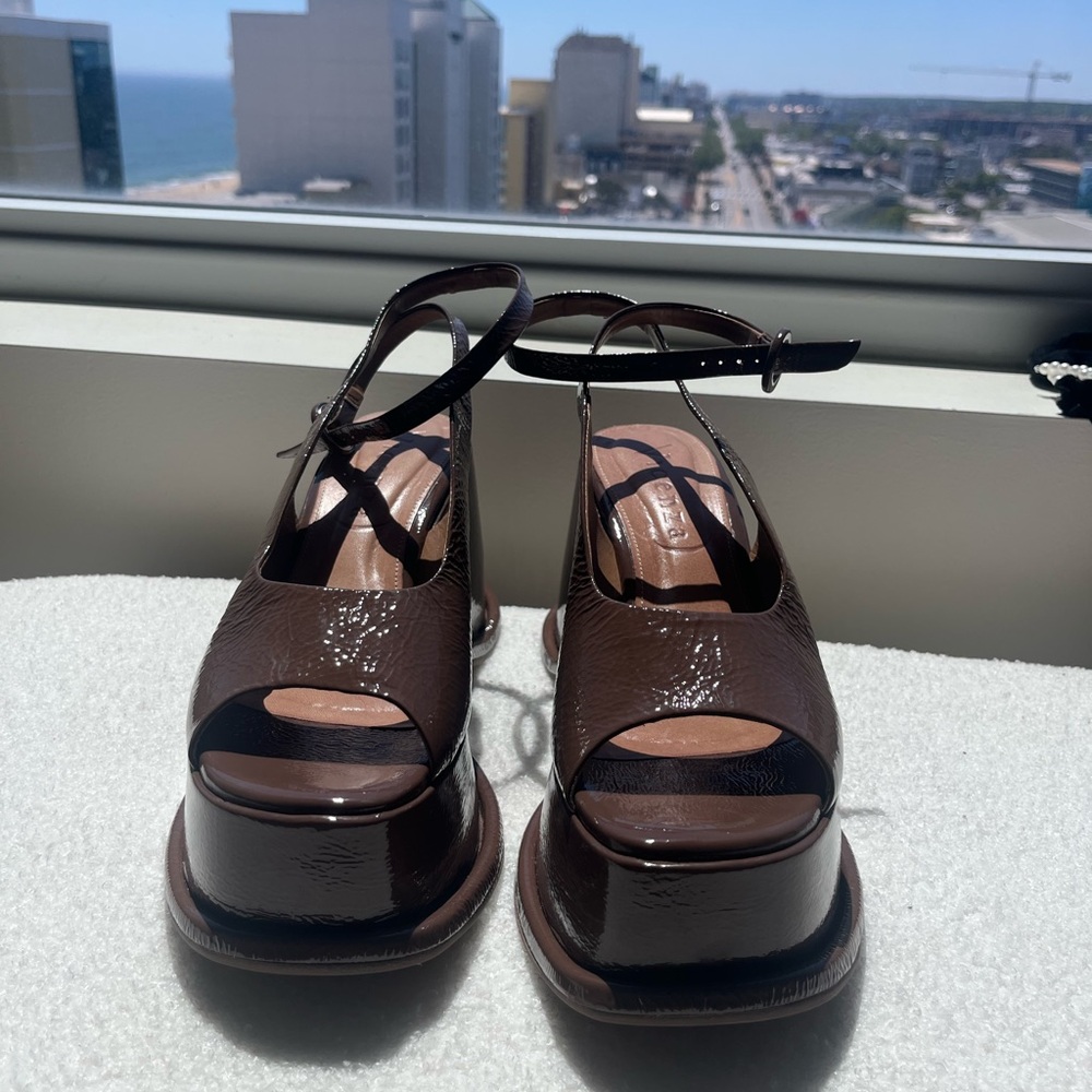 Vicenza Slingback Platform Heels